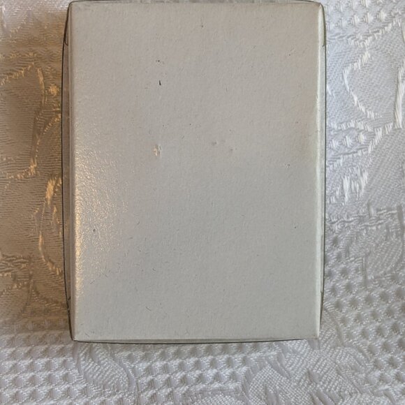 Lenox Vintage Pure White Porcelain Angel Brooch - Picture 6 of 6